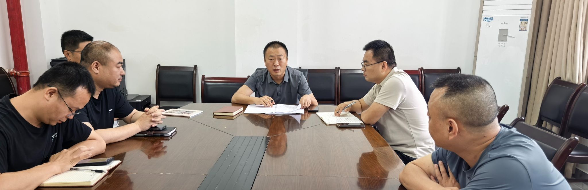 榜样引航铸师魂 安保聚力育新人